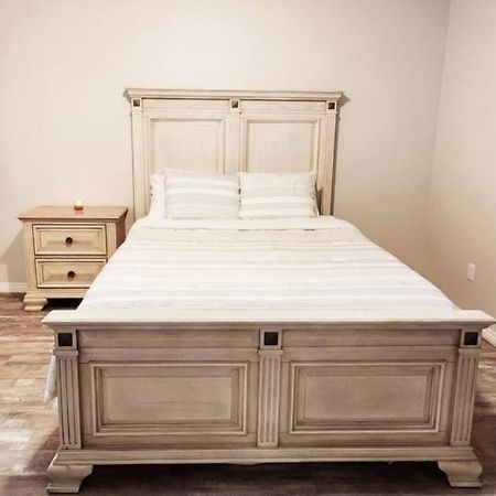 Comfort First - Sleeps 6 Whitehorse Esterno foto