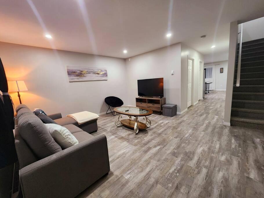 Comfort First - Sleeps 6 Whitehorse Esterno foto