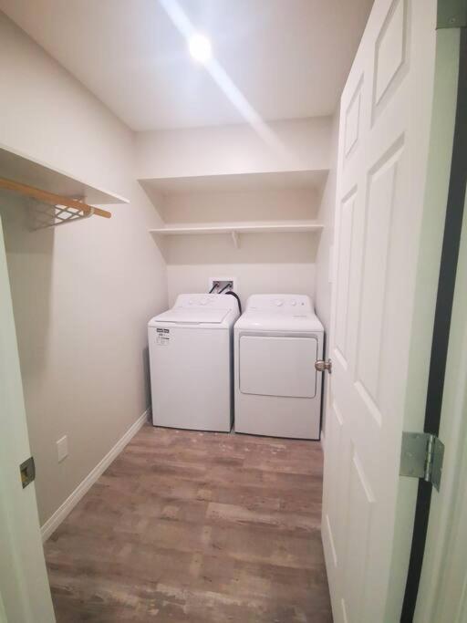 Comfort First - Sleeps 6 Whitehorse Esterno foto