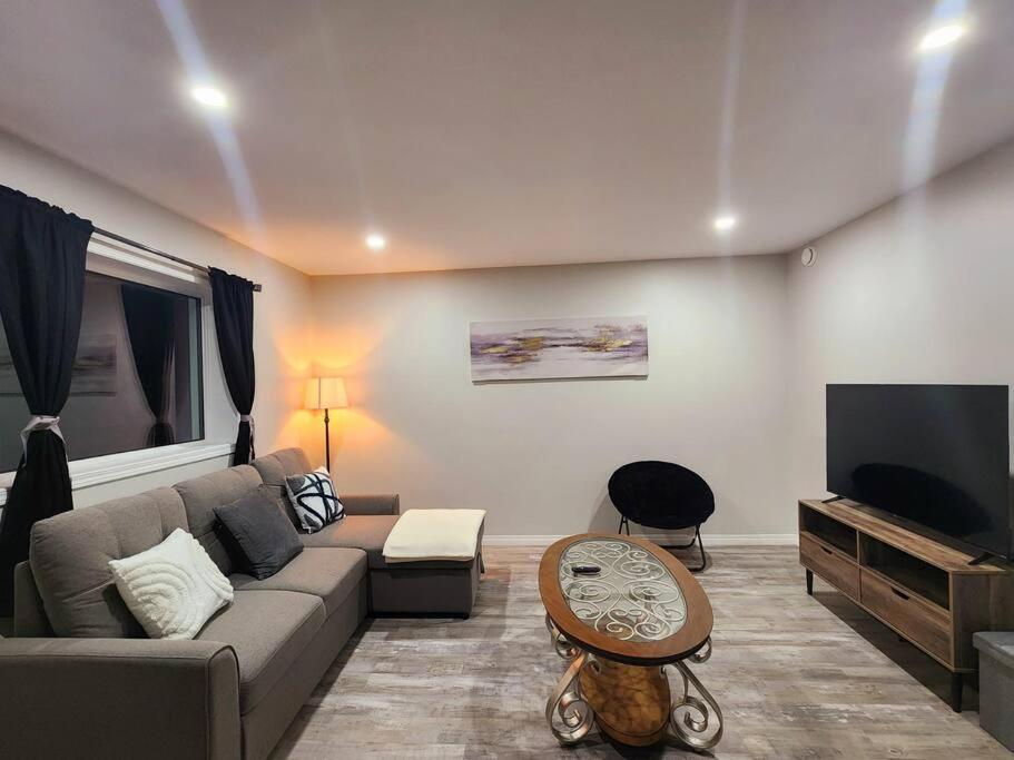 Comfort First - Sleeps 6 Whitehorse Esterno foto