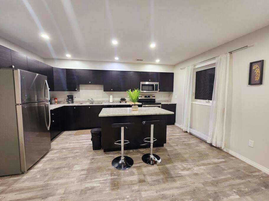 Comfort First - Sleeps 6 Whitehorse Esterno foto